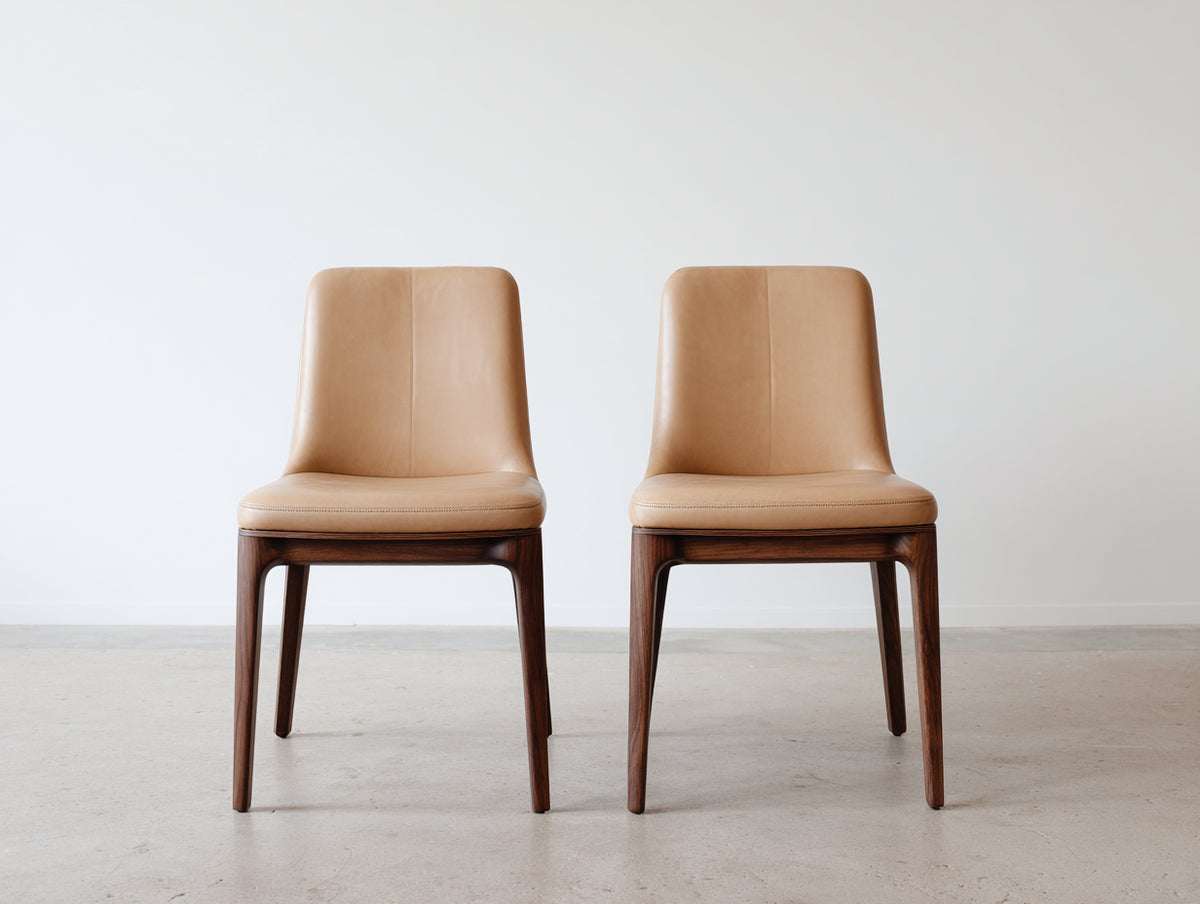 Sillas de comedor tapizadas 50x55x84 cm - coñac y marrón oscuro - diseño moderno con respaldo alto